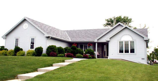 5031 W Tumble Creek Dr., Franklin, WI 53132