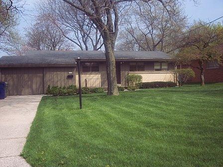 5721 W Jackson Park Dr., Milwaukee, WI 53219