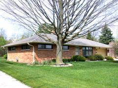 15656 W Riverside Bluff, Menomonee Falls, WI 53051