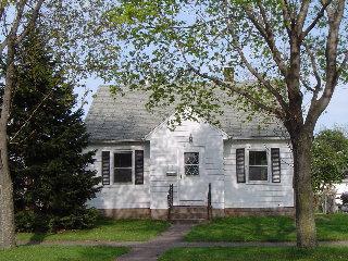 1821 S East Ave., La Crosse, WI 54601