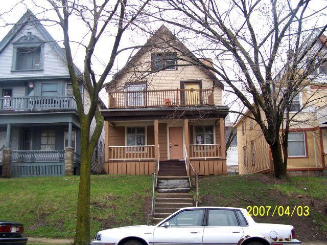 1452 N 37th St, Milwaukee, WI 53208