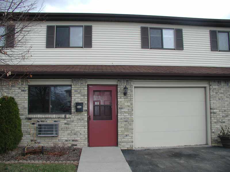 1145 Vogt Dr. #8, West Bend, WI 53095