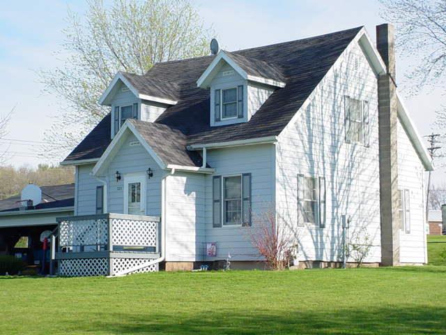 706 E Linton St., Viroqua, WI 54665