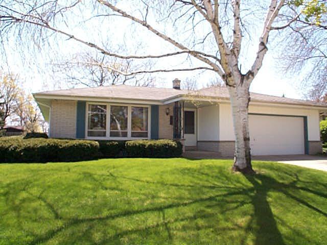 241 E Sunset Dr., Oak Creek, WI 53154