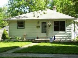 1128 Gertrude St., Waukesha, WI 53186