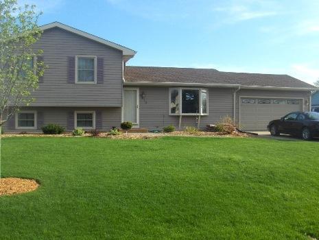 9215 Dunkelow Rd., Caledonia, WI 53126