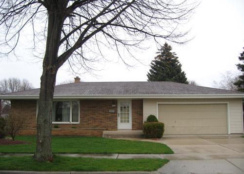 3821 S 14th St., Sheboygan, WI 53081