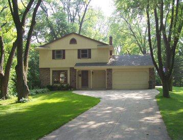 11309 N Meadowbrook Dr., Mequon, WI 53097