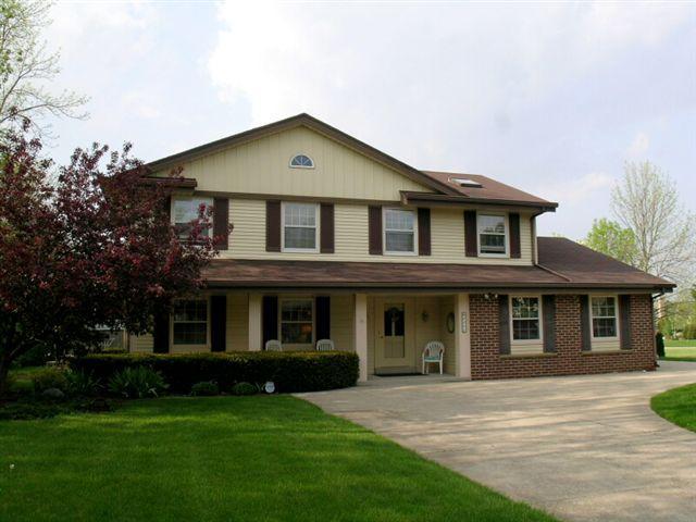 2305 S Krahn Rd., New Berlin, WI 53151