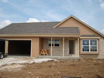 20 Rushmore Ln, Hartford, WI 53027