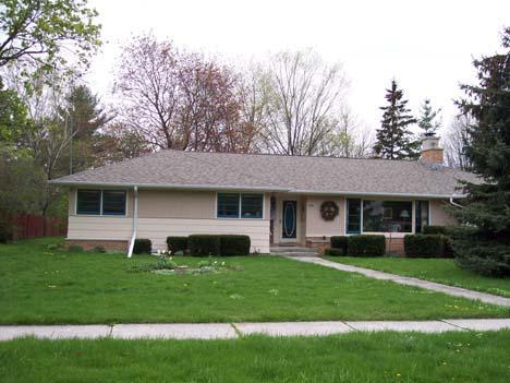 2235 Illinois Ave., New Holstein, WI 53061