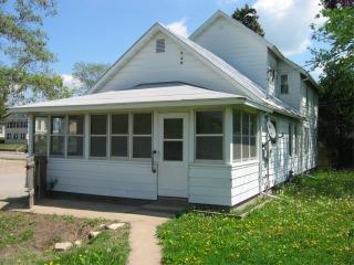 1033 Rose St., La Crosse, WI 54603