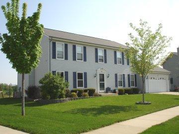 824 Hickory Ln., Hartford, WI 53027