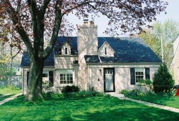 4953 N Woodruff Ave., Whitefish Bay, WI 53217