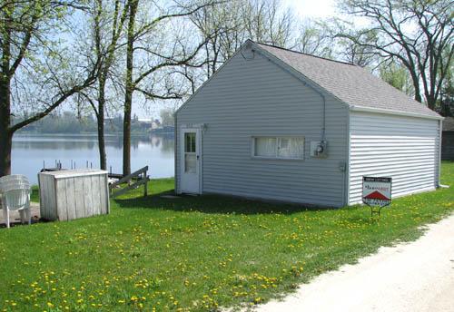 9318 Lakeshore Rd., Newton, WI 53063