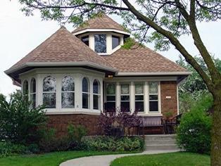 2456 N 61st St., Wauwatosa, WI 53213