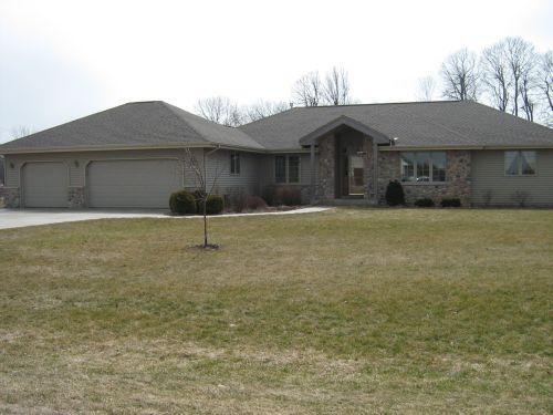 4319 Pebble Stone Pl., West Bend, WI 53095