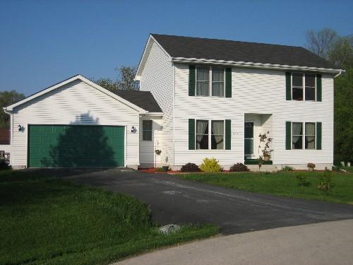 2810 Sandpiper Ln., Caledonia, WI 53402