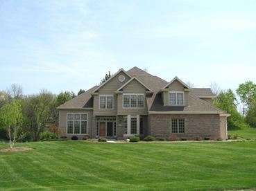 5055 Old Farm Rd, Caledonia, WI 53402