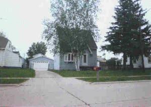 1410 S 37th St., Manitowoc, WI 54220