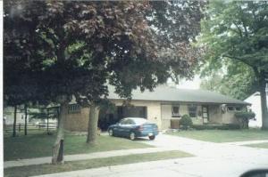 702 Macarthur Dr., Manitowoc, WI 54220