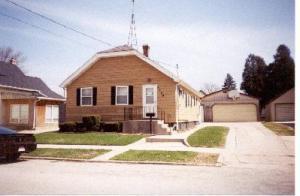 1129 S.25th St., Manitowoc, WI 54220