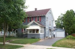 910 N.15th St., Manitowoc, WI 54220