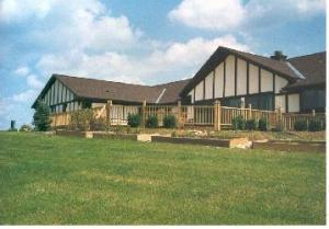 1875 Country Side Ct., Manitowoc, WI 54220