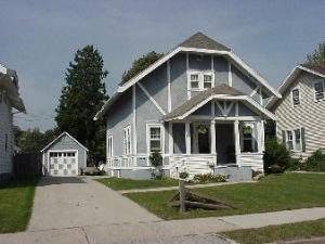 508 S.26th St., Manitowoc, WI 54220