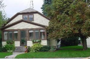 1116 Elm, Manitowoc, WI 54220