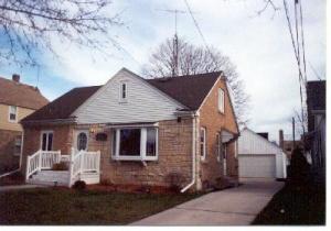 1121 N.16th St., Manitowoc, WI 54220