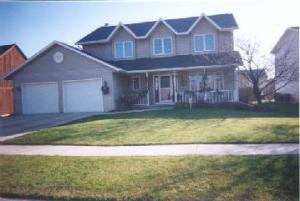 813 Sequoia Ct., Manitowoc, WI 54220