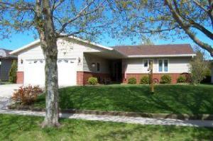 2643 College St., Manitowoc, WI 54220