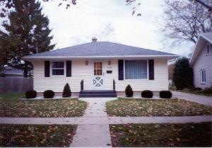2222 Lexington Dr., Manitowoc, WI 54220