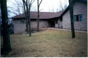 4564 Broadway St., Manitowoc, WI 54220