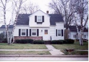 2109 Waldo Blvd., Manitowoc, WI 54220