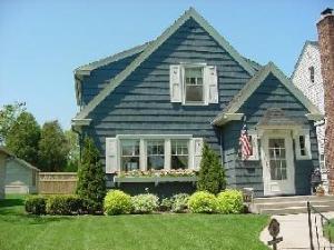 936 N.6th St., Manitowoc, WI 54220