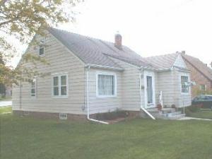 1104 N 12th St., Manitowoc, WI 54220