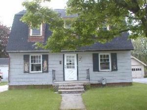 855 N 18th St., Manitowoc, WI 54220