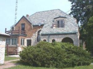 530 Riverview Dr., Manitowoc, WI 54220