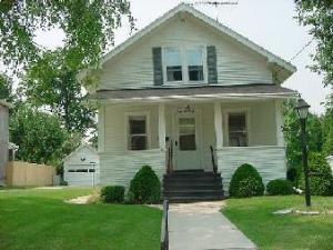 836 N.11th St., Manitowoc, WI 54220