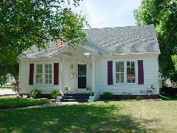 1002 N.14th, Manitowoc, WI 54220