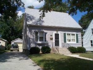 1018 Grand Ave., Manitowoc, WI 54220