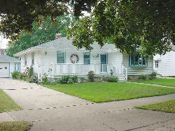 706 S.32nd, Manitowoc, WI 54220