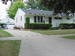 1623 Nagle, Manitowoc, WI 54220