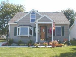 1109 Dewey St., Manitowoc, WI 54220