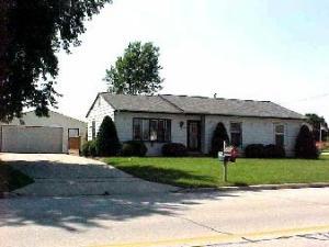 1707 Viebahn St., Manitowoc, WI 54220
