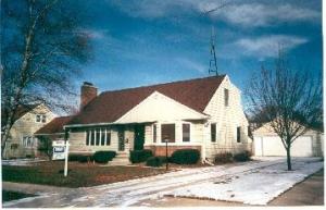 1406 Cherry Rd., Manitowoc, WI 54220