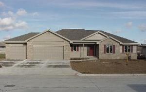 4454 Deerfield Ln., Manitowoc, WI 54220