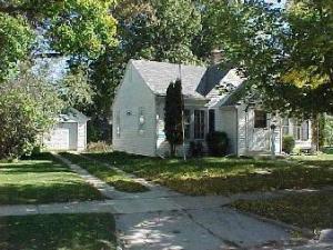 827 N.12th St., Manitowoc, WI 54220